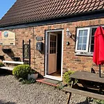 Gæstehus Yarm Sleeping 12 Next To Fox Covert Pub 3*