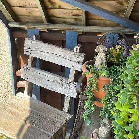 Yarm Sleeping 12 Kirklevington