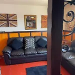 Yarm Sleeping 12 Next To Fox Covert Pub Casa de hóspedes 3*